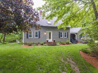 9 Nightingale Rd, Brookline, NH 03033