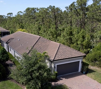 5301 Bartolomeo St, Sarasota, FL 34238