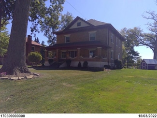 112 E Wiggs St, Fort Recovery, OH 45846