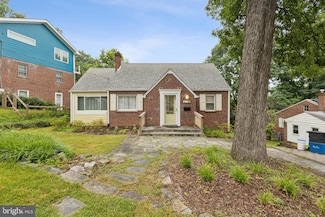 418 Boyd Ave, Takoma Park, MD 20912