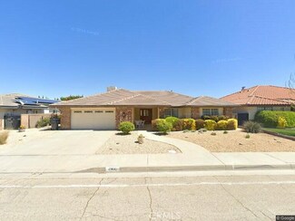 43642 Sierra Vista Dr, Lancaster, CA 93536