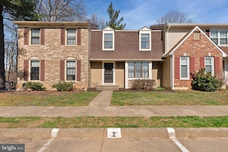 10228 Roberts Common Ln, Burke, VA 22015