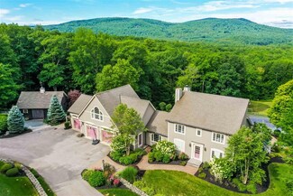 190 Longview Dr, Henniker, NH 03242