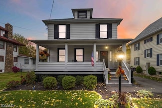 22 Glenbrook Rd, Morris Plains, NJ 07950