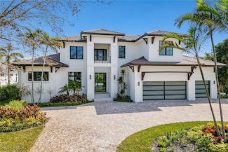3280 Crayton Rd, Naples, FL 34103