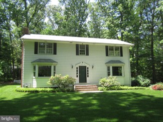 20 George Davison Rd, Cranbury, NJ 08512
