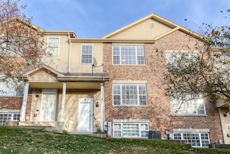 617 E Willow St, Elburn, IL 60119