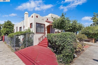 3635 Redding St, Oakland, CA 94619