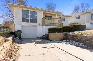 1707 12th Ave SW, Cedar Rapids, IA 52404