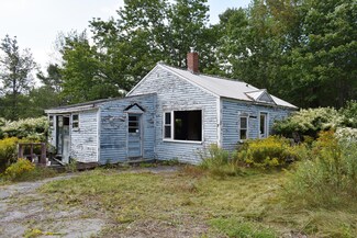 260 Mount Ephraim Rd, Searsport, ME 04974