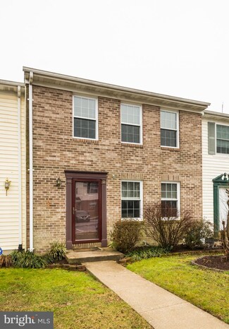 11 Luffing Ct, Essex, MD 21221