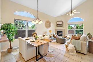 6963 Carmelito Loop NE, Albuquerque, NM 87113