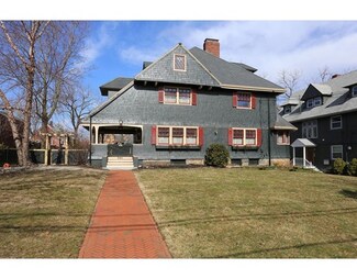 296 Ashmont St, Dorchester Center, MA 02124