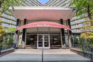 6115 97th St Unit 3R, Rego Park, NY 11374