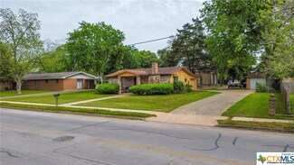 714 Saint Vincent St, Gonzales, TX 78629