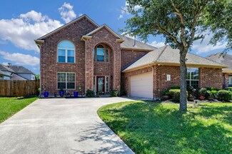 5814 Orchard Trail Dr, Pearland, TX 77581