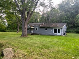 9 Frank Hyde Rd, Owego, NY 13827