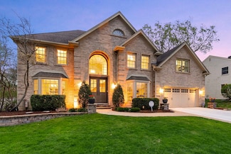 6S223 New Castle Rd, Naperville, IL 60540