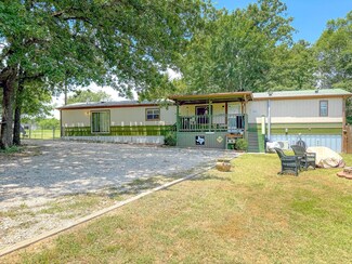 104 Still Water St, Gun Barrel City, TX 75156