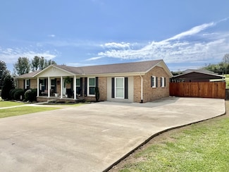 200 N Tidwell Cir, Pulaski, TN 38478