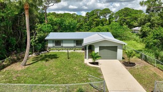 2105 N 42nd St, Fort Pierce, FL 34946