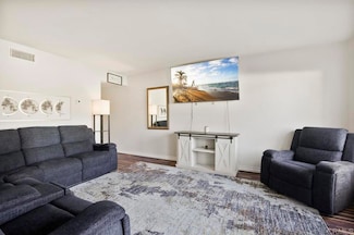969 S Mollison Ave, El Cajon, CA 92020
