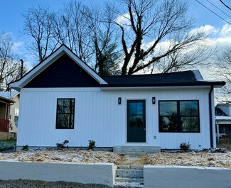 318 2nd St, Midway, KY 40347