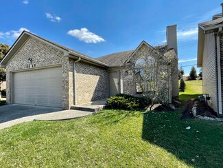 2040 Glade Ln, Lexington, KY 40513