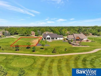 3135 S 91st St, Lincoln, NE 68520
