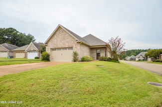 100 Candice Cir, Starkville, MS 39759