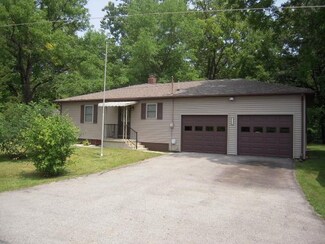11344 W Horseshoe Bend Rd, Brookston, IN 47923
