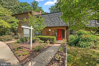 10857 Deborah Dr, Potomac, MD 20854