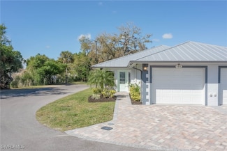 185 Village Cir Unit 27, La Belle, FL 33935