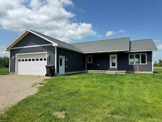 1084 15 5 Rd, Bark River, MI 49807
