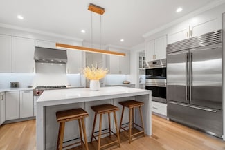 39 Donna Rd, Needham Heights, MA 02494