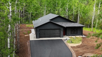 719 Hantz Rd, Cloquet, MN 55720