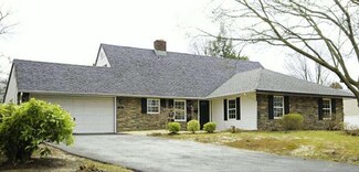 30 Spicebush Rd, Levittown, PA 19056
