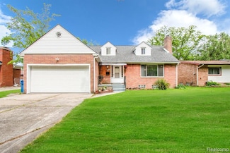 24370 Eureka Ave, Warren, MI 48091
