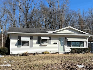 4413 Meadowridge Rd, Evansville, IN 47710