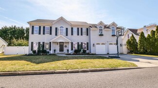 17 Berkley St, Linwood, NJ 08221