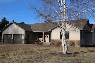 1 1st Ave, Morris, MN 56267