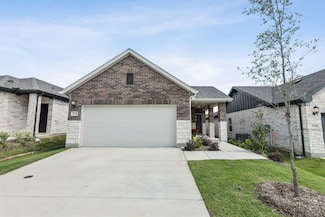 716 Caraway Dr, McKinney, TX 75071