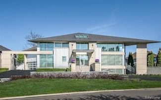 1363 Forest Bay Dr Unit 17, Waterford, MI 48328