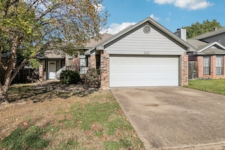 2066 Paint Pony Ln, Keller, TX 76248