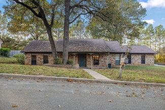 4629 Kenbrook Dr, Nacogdoches, TX 75965