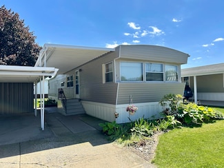 3017 Johnson Rd Unit 52, Stevensville, MI 49127