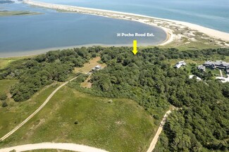 31 Pocha Rd Extension, Edgartown, MA 02539
