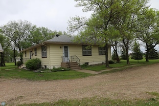 100 Prairie Ave, Foxhome, MN 56543