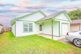 118 81st St Unit 2, Lubbock, TX 79404