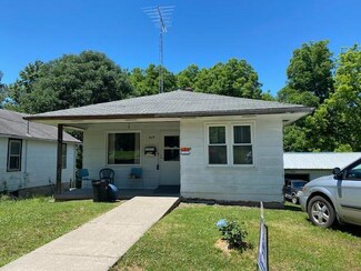 615 S Benton Ave, Marshall, MO 65340